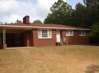2312 Callison Hwy, Greenwood, SC 29646