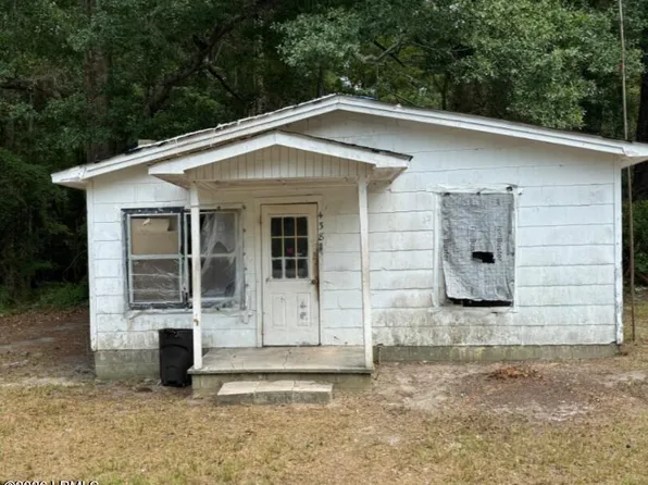 438 N Main Street E, Fairfax, SC 29827