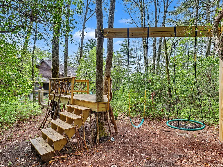 545 Cross Creek Trl — Photo 5