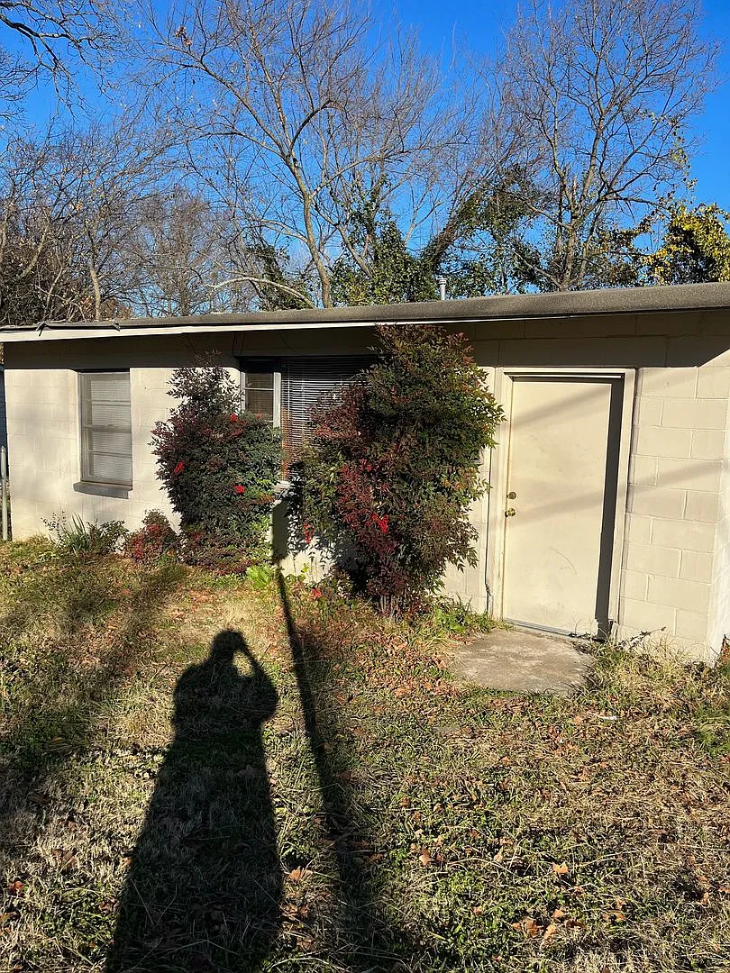 2 Bdrm House Close To The U Of A — Photo 1