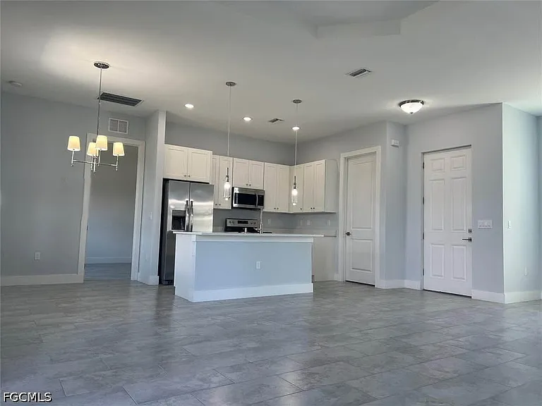 1133 Leader St — Photo 7