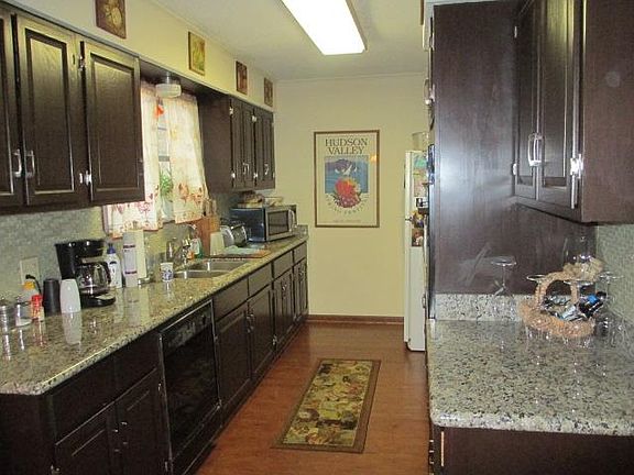 3rd image of 1606 McDermott Dr