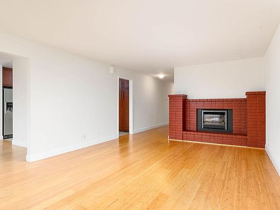 4th image of 415 Parker Ave