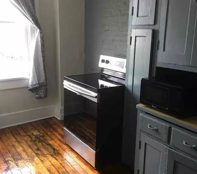 120 N Main St #1 — Photo 2
