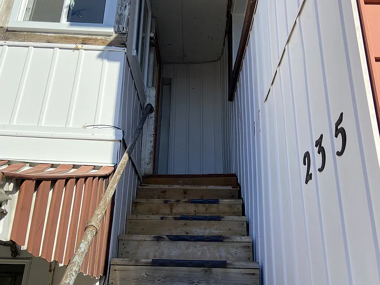235 Percy St #1 — Photo 10