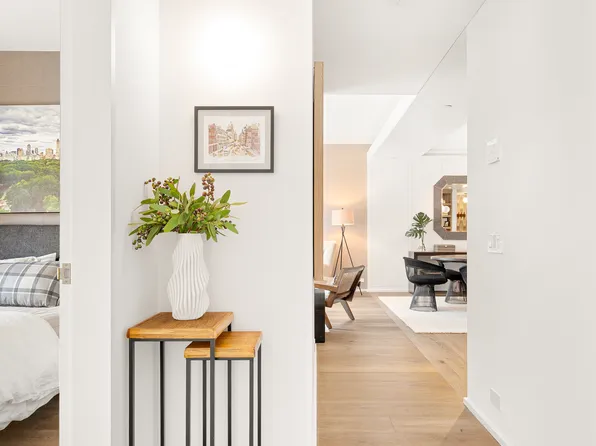 345 West 14th Street image 12 of 20