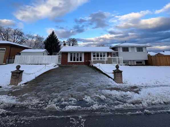 35 Eugene St, Hamilton, ON L8H 2R1