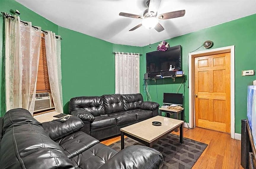 unit 1 - living room