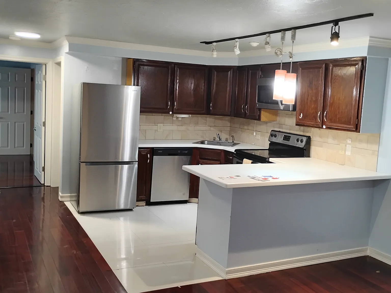 11 Hulbert Rd — Photo 2