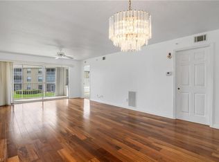 9650 Victoria Ln #201B, Naples, FL 34109