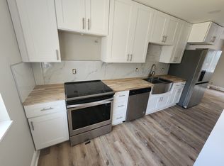 390 W Lake Ave NW, Atlanta, GA 30318