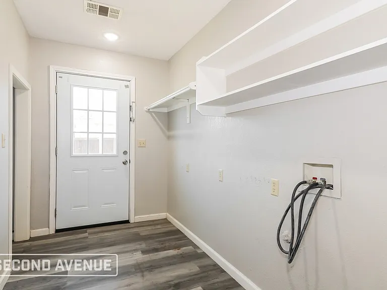 622 Martingale Dr — Photo 9