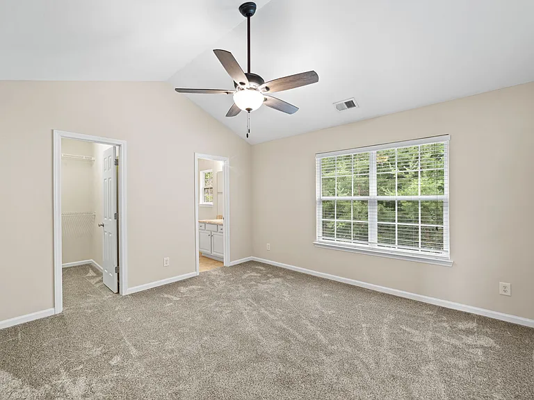 235 Blue Robin Way — Photo 32