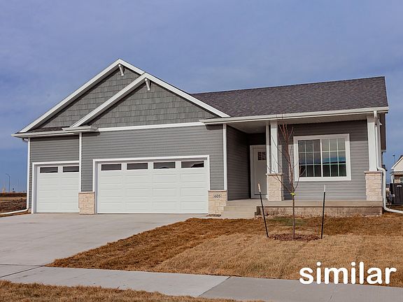 2nd image of 620 NW Atlas Ln