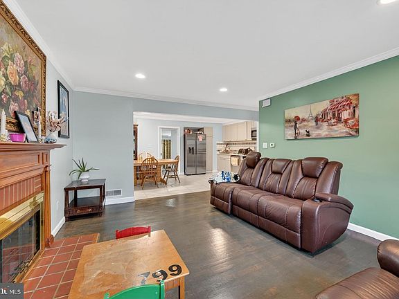 5th image of 5809 Park Rd