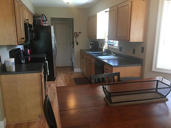 3rd image of 216 N Ozark Ave
