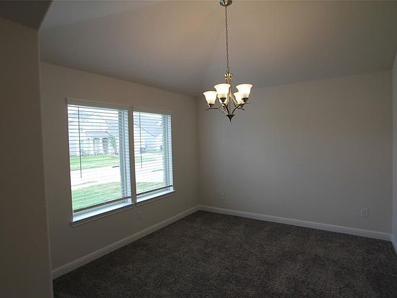 4th image of 5320 Camerford Ct