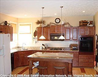 2nd image of 4409 Swansea Cir