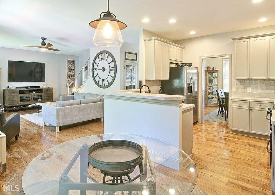 Updated Colors and Trim