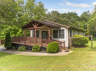 404 Davis Rd, Liberty, SC 29657