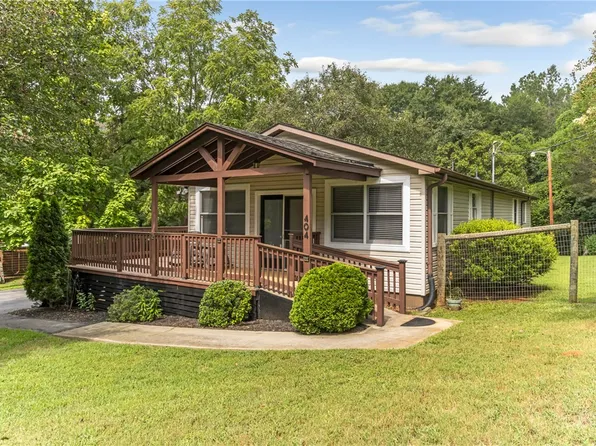 404 Davis Rd, Liberty, SC 29657