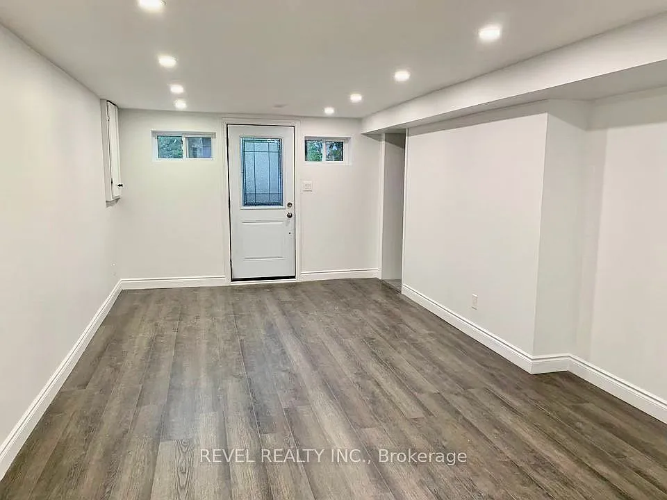 3 bed, $2,500 — Photo 3