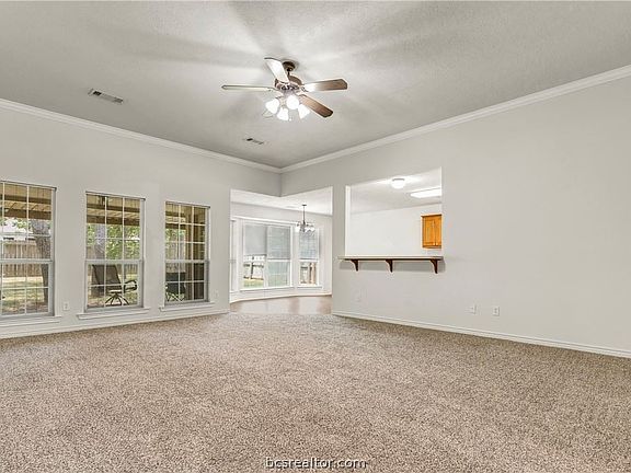 2nd image of 1305 Norfolk Ct