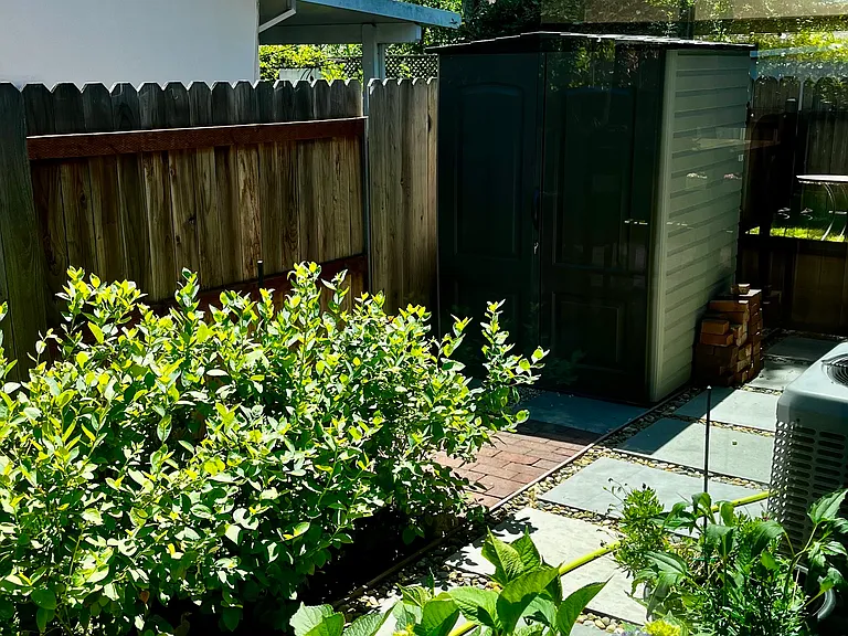 147 Karen Dr #A — Photo 11
