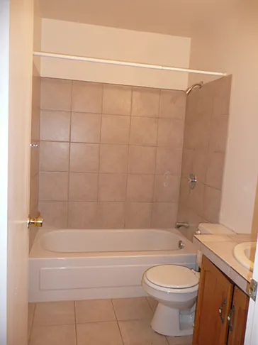115 E Dartmouth Ave — Photo 11