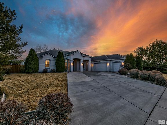 3rd image of 7963 Tres Arroyos Dr