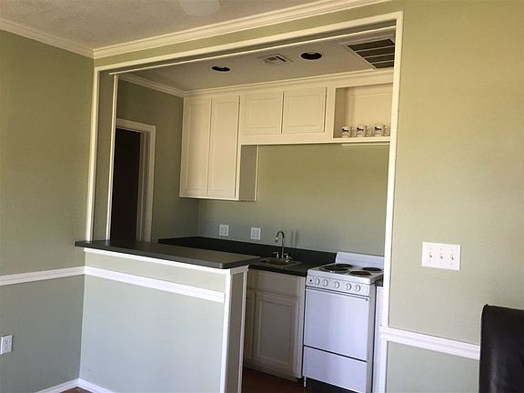 5th image of 431 N Lacy Dr