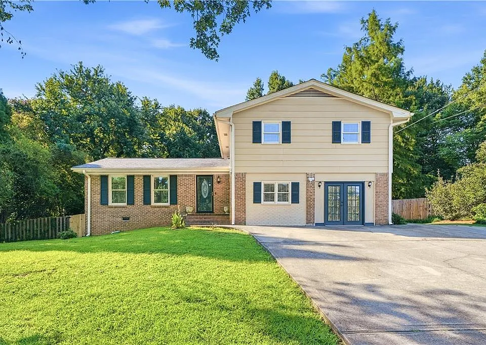 6776 Tilton Ln
