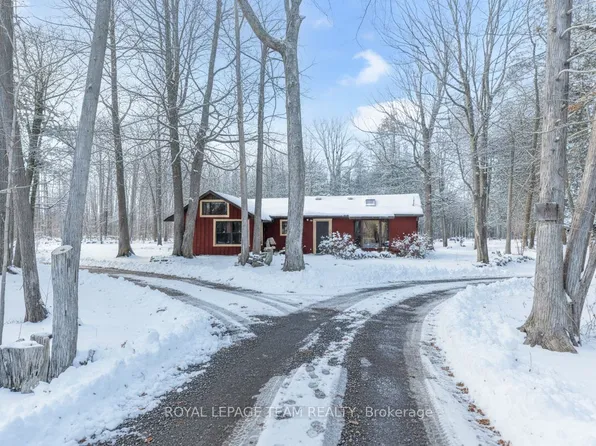 4265 Roger Stevens Dr, Ottawa, ON K7A 4S6