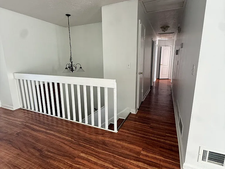 1809 Shadyleaf Ct SW — Photo 9