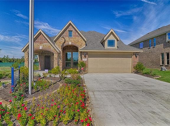3rd image of 1210 Star Grass Dr