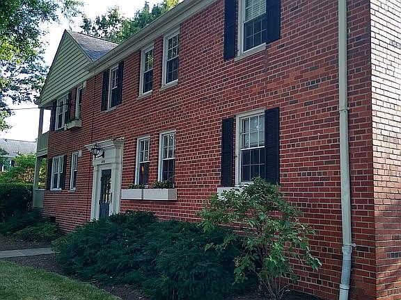 2nd image of 6500 Potomac Ave APT B2