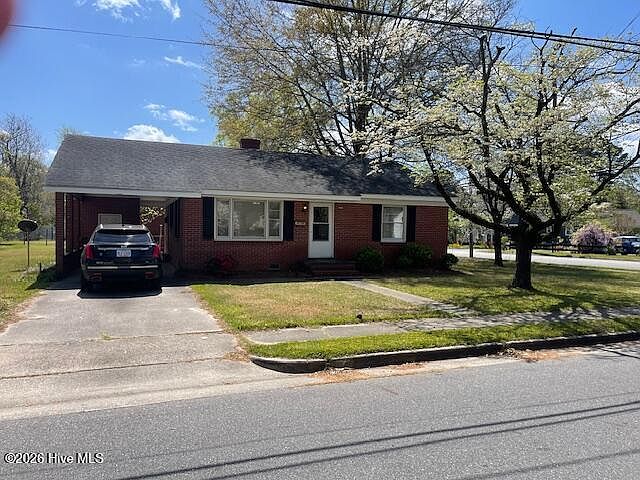 1st image of 406 W Daniels Street