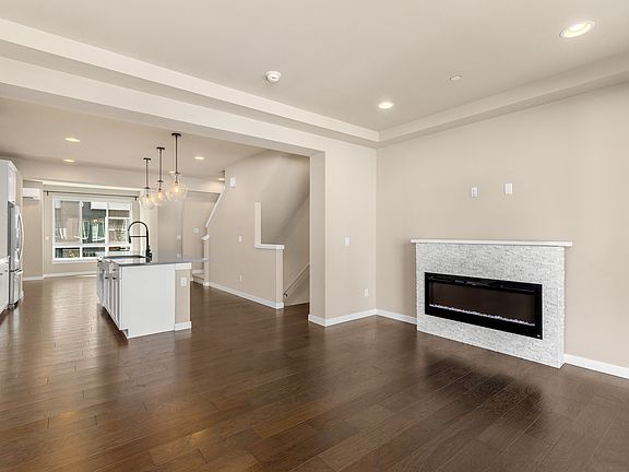 3rd image of 610 237th Pl SE Unit B
