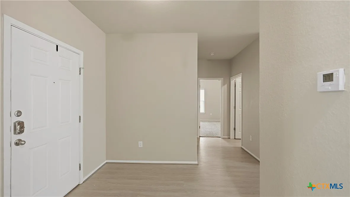 4 bed, 2.0 bath, 1862 sqft, $1,845 — Photo 3