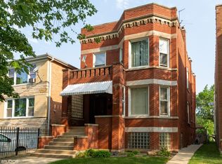 4822 W Cornelia Ave, Chicago, IL 60641