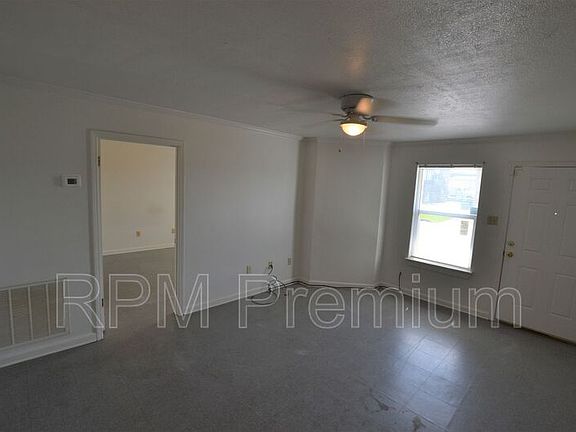 3rd image of 2150 N Sherwood Forest Dr APT 27
