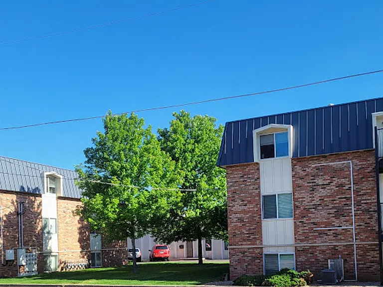 Executive Plaza Apartments | Spacious 2BR with Private Patio in Central Greeley — Photo 5