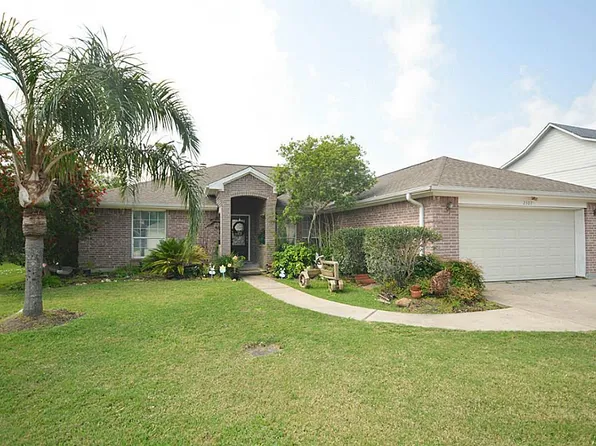 2307 Bayline, San Leon, TX 77539