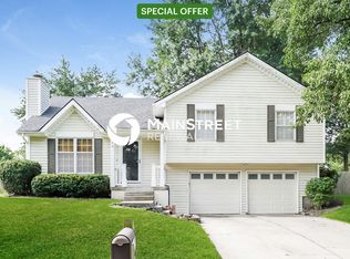 509 Sharon Dr, Liberty, MO 64068