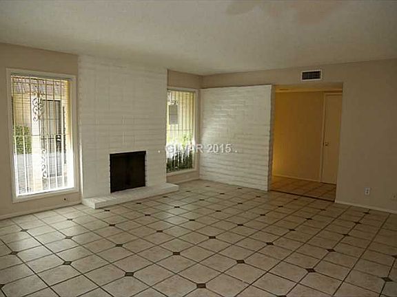5th image of 2657 Heritage Dr