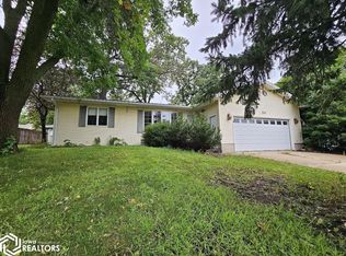204 S Lincoln St, Lake Mills, IA 50450