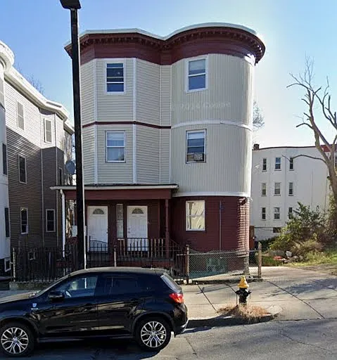 1 bed, $2,354 — Photo 2