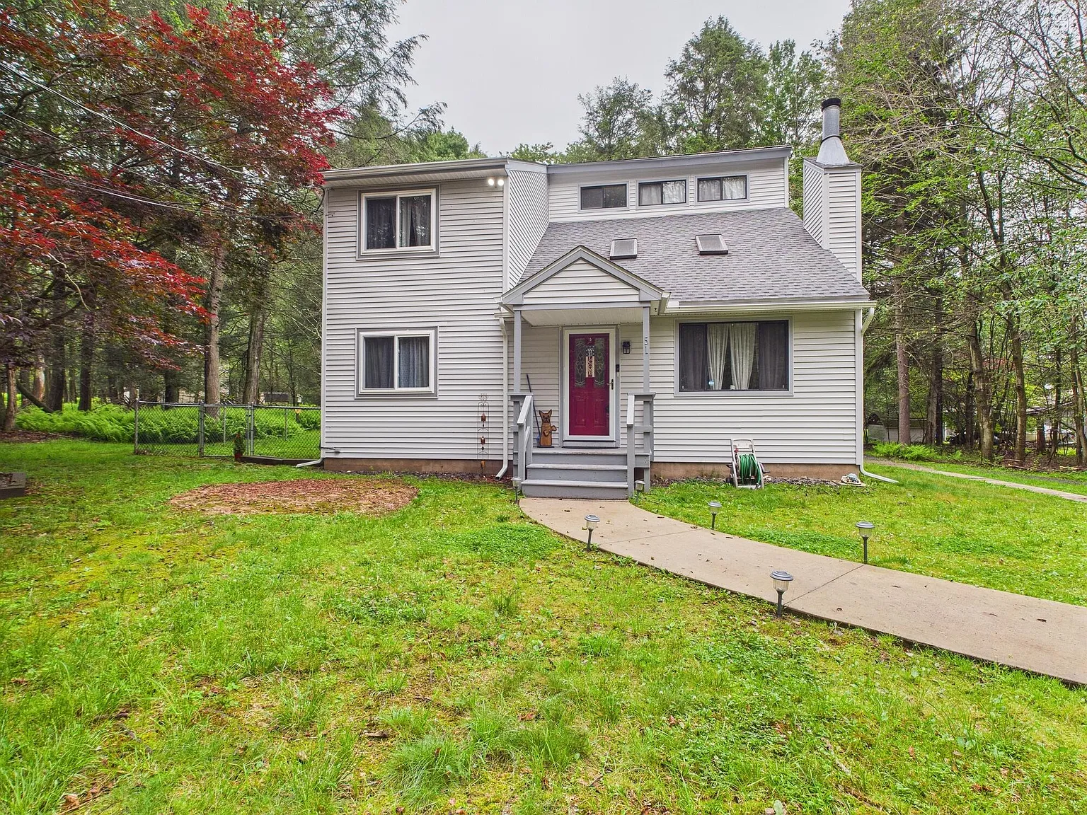 51 Blue Spruce Rd photo 1
