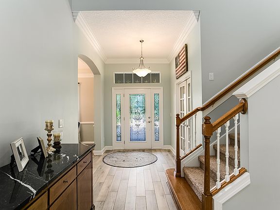 3rd image of 181 Pinehurst Pointe Dr