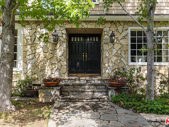 5th image of 7937 Woodrow Wilson Dr